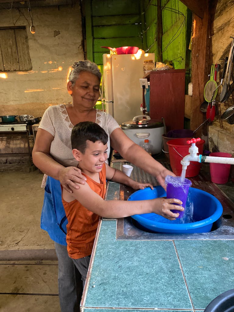 Families in the Plan Grande community now enjoy fresh water in their homes.