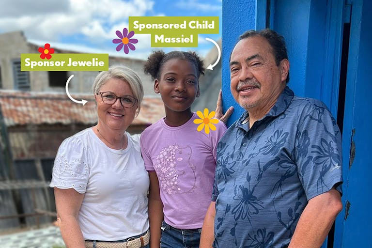 sponsor-jewelie-and-sponsor-child-opt